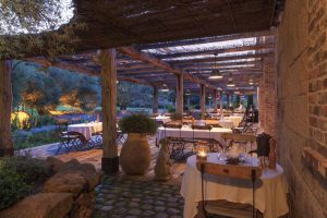 © la table de la ferme Murtoli exterieur