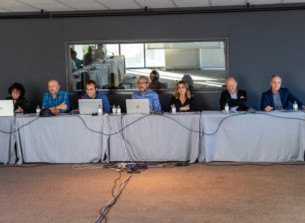 ade3500d-f547-4029-8e7a-b5f5df9bc6c0